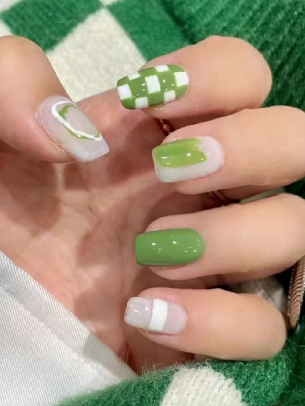 24pcs Short Square Green Checkered Pattern Press-on Nails